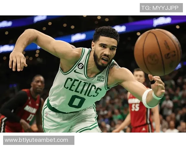 马祖拉谈塔图姆康复进展强调团队合作的重要性与节奏控制